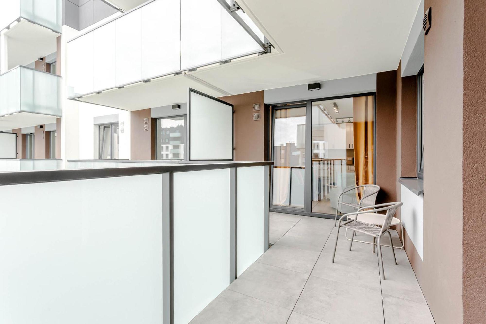 Enjoy! Ursus Apartment Varşovia Exterior foto